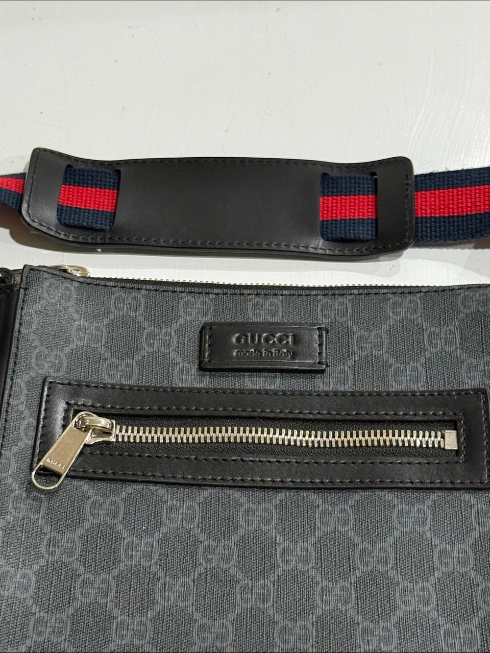 Gucci this black